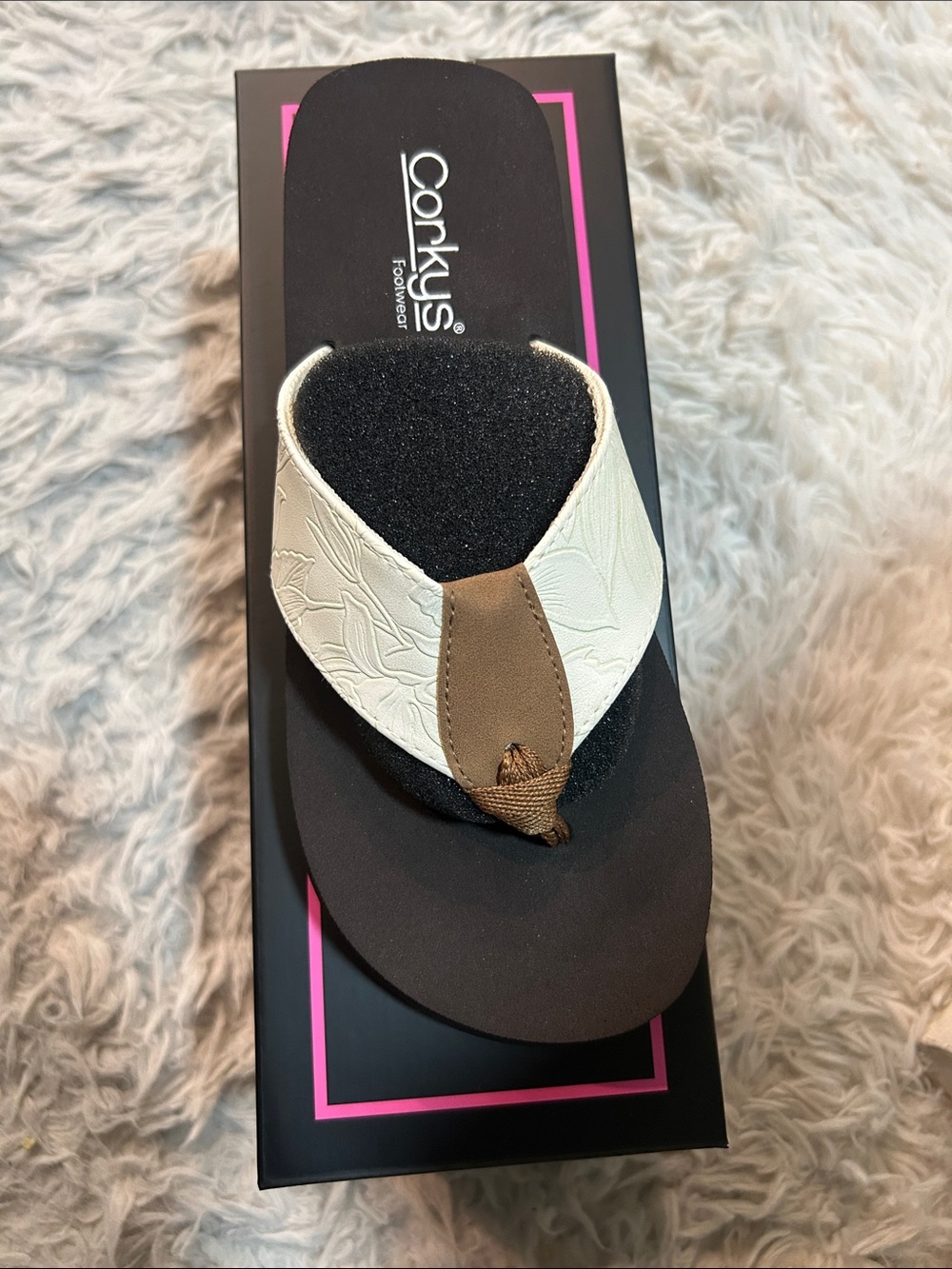 Corkys Summer Break Ivory Flower Emboss Flip Flops Sandals New